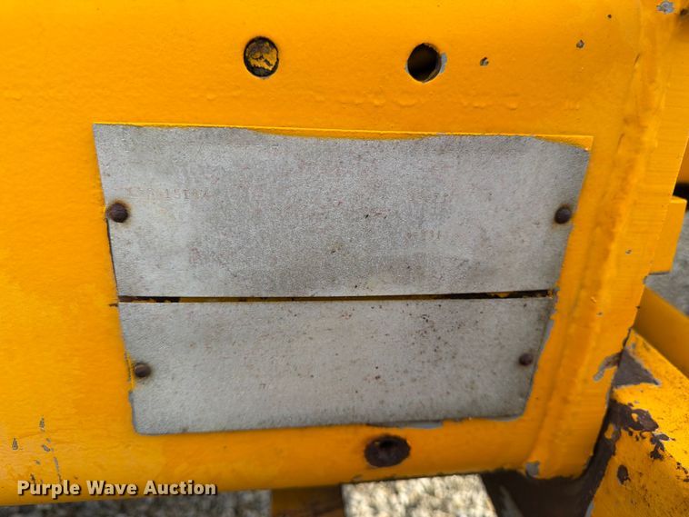 image for item FK3332 JCB 1400B backhoe