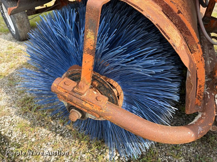 image for item FK3333 1997 Broce RC300 broom