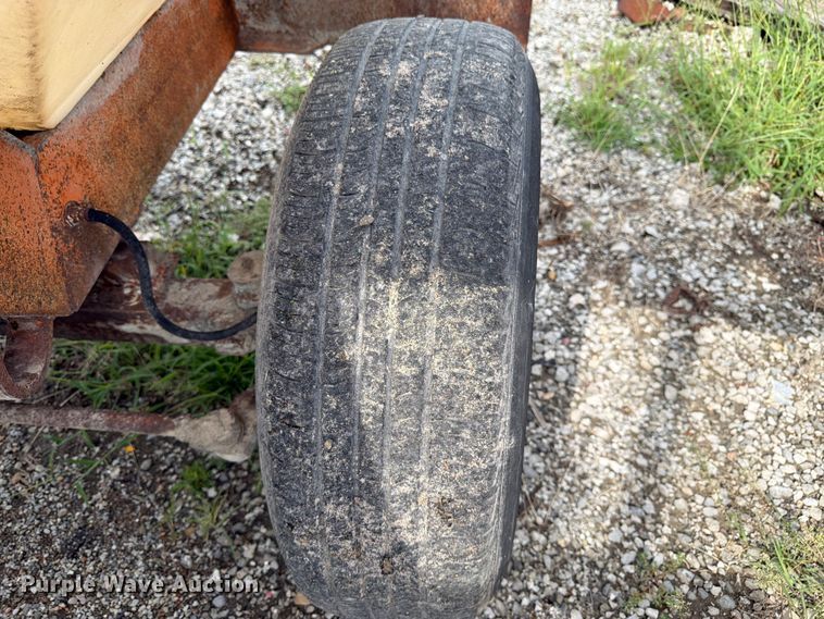 image for item FK3333 1997 Broce RC300 broom