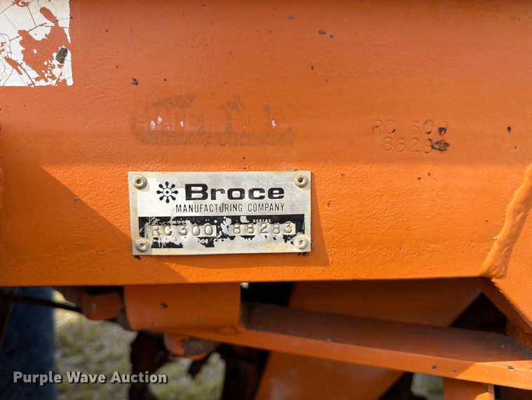 image for item FK3333 1997 Broce RC300 broom