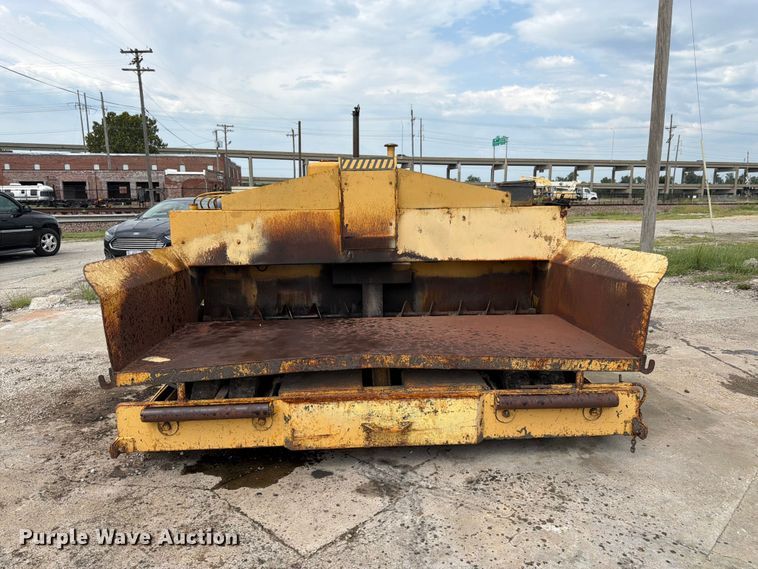 image for item FK3334 Lee-Boy L900 paver