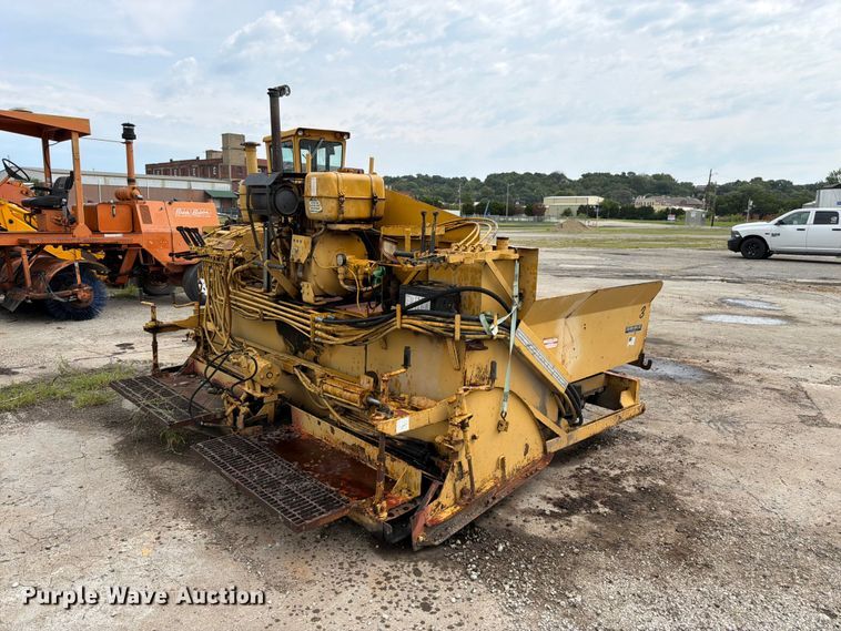 image for item FK3334 Lee-Boy L900 paver