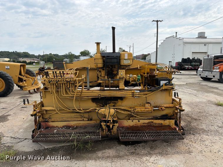 image for item FK3334 Lee-Boy L900 paver