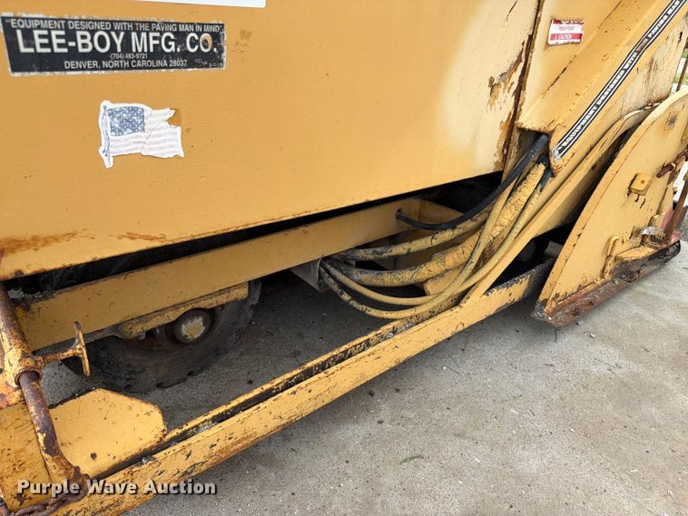 image for item FK3334 Lee-Boy L900 paver