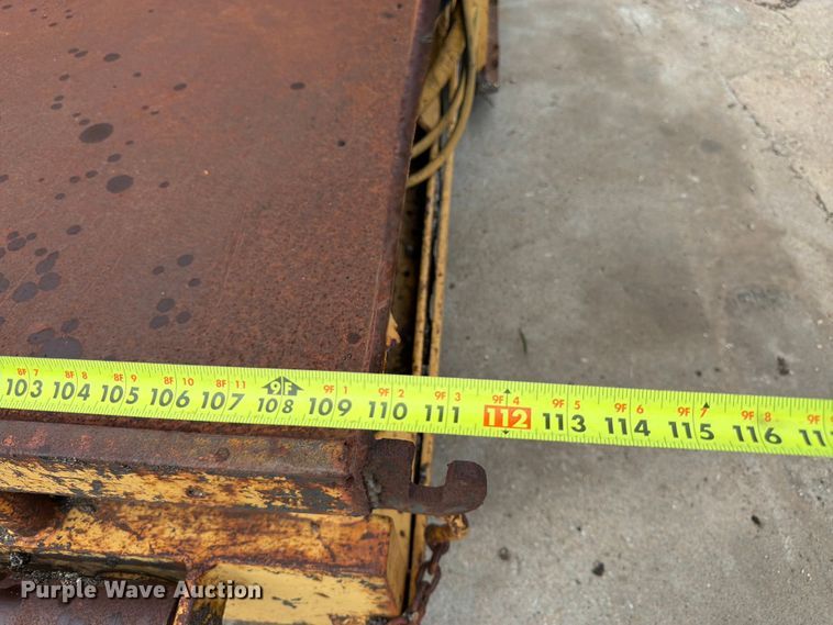 image for item FK3334 Lee-Boy L900 paver