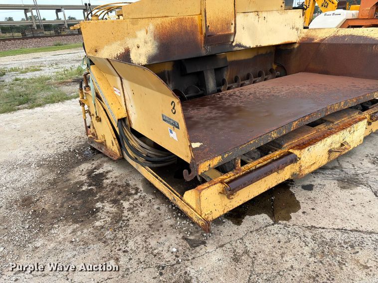 image for item FK3334 Lee-Boy L900 paver