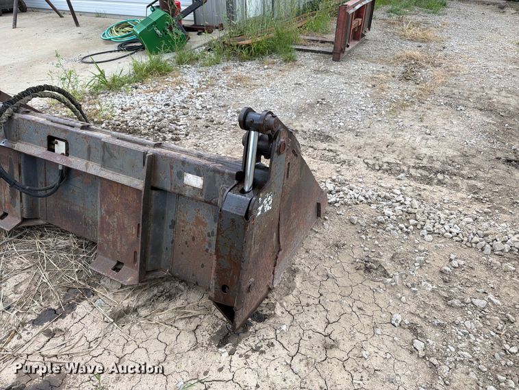 image for item FK3337 Bobcat 4-in-1 skid steer bucket