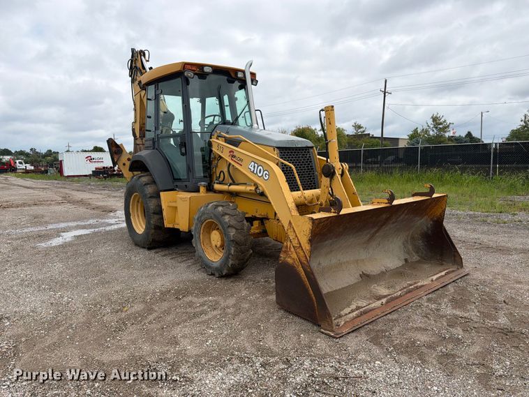 image for item FK3548 2002 John Deere 410G backhoe