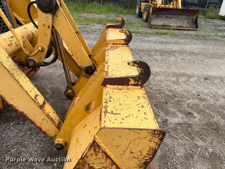 image for item FK3548 2002 John Deere 410G backhoe
