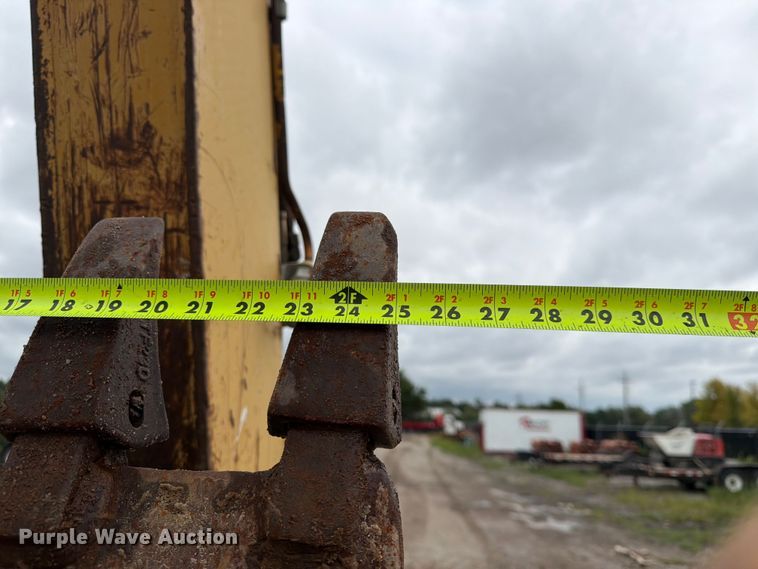image for item FK3548 2002 John Deere 410G backhoe