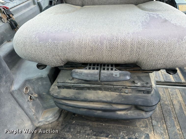 image for item FK3548 2002 John Deere 410G backhoe