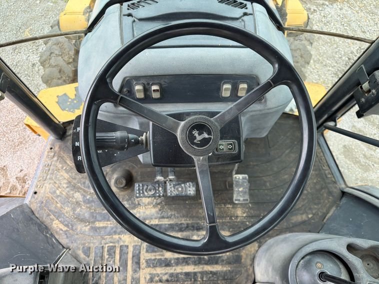 image for item FK3548 2002 John Deere 410G backhoe