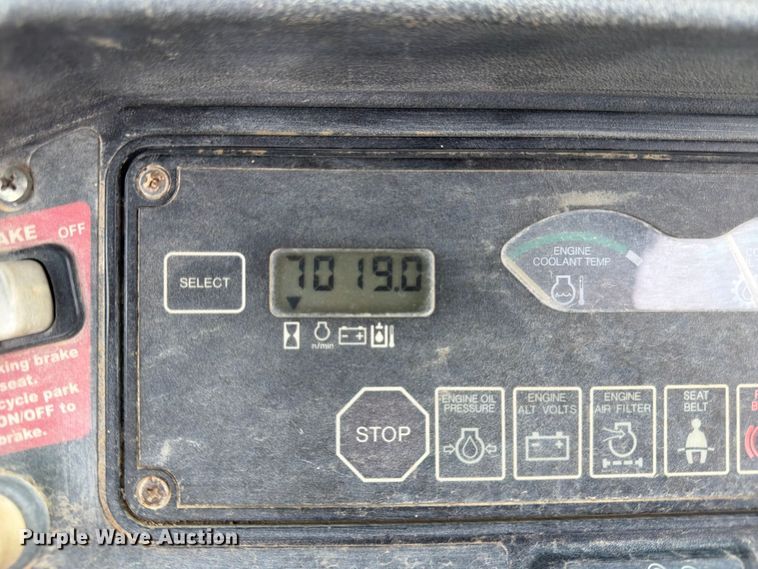 image for item FK3548 2002 John Deere 410G backhoe
