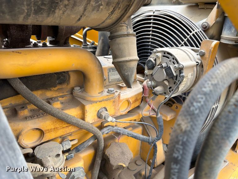 image for item FK3548 2002 John Deere 410G backhoe