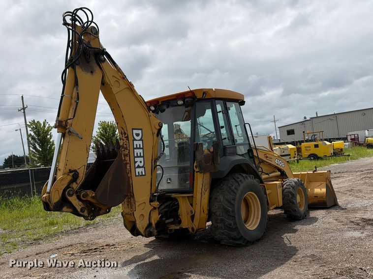 image for item FK3549 2002 John Deere 410G backhoe