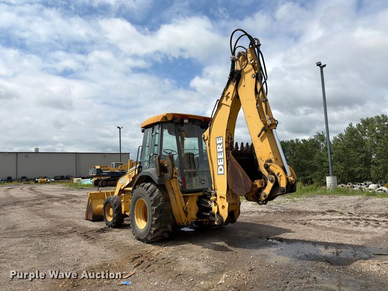 image for item FK3549 2002 John Deere 410G backhoe