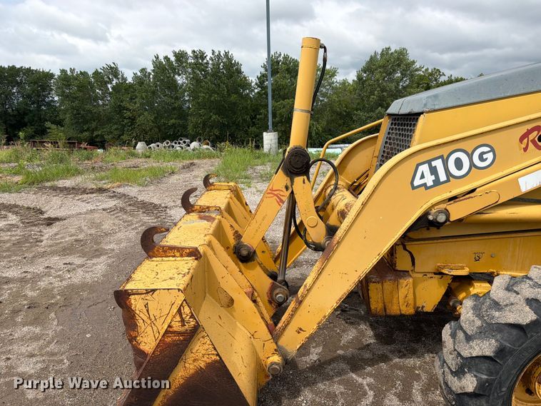 image for item FK3549 2002 John Deere 410G backhoe
