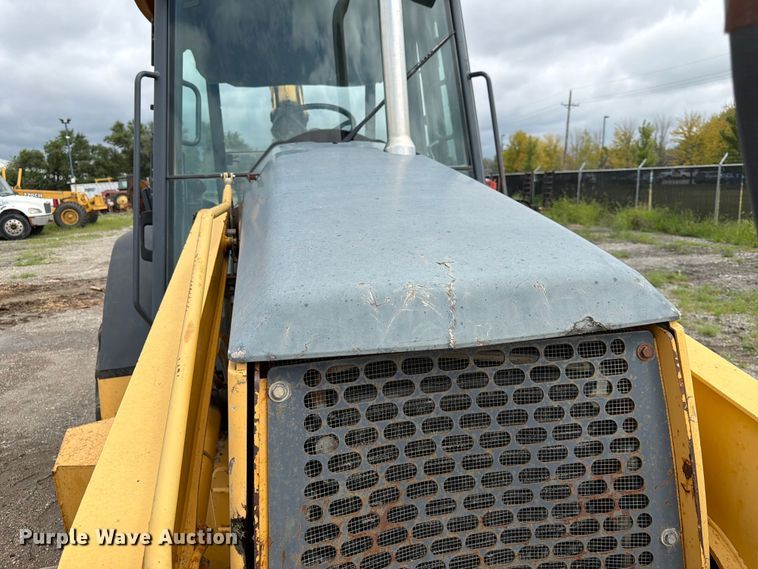 image for item FK3549 2002 John Deere 410G backhoe