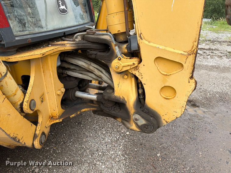image for item FK3549 2002 John Deere 410G backhoe