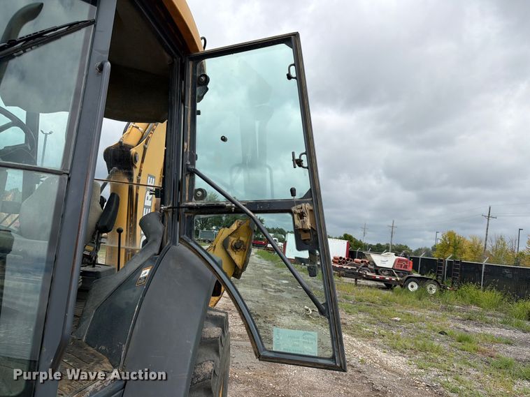 image for item FK3549 2002 John Deere 410G backhoe