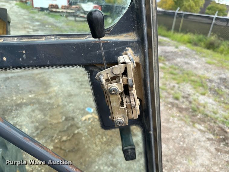 image for item FK3549 2002 John Deere 410G backhoe
