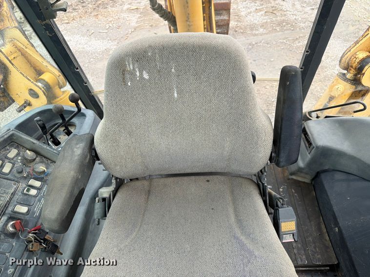 image for item FK3549 2002 John Deere 410G backhoe