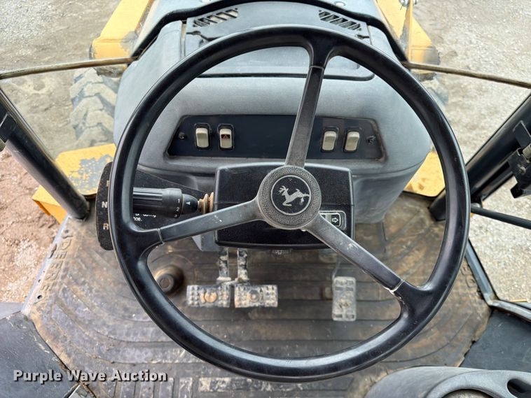 image for item FK3549 2002 John Deere 410G backhoe