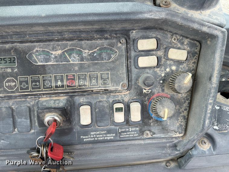 image for item FK3549 2002 John Deere 410G backhoe