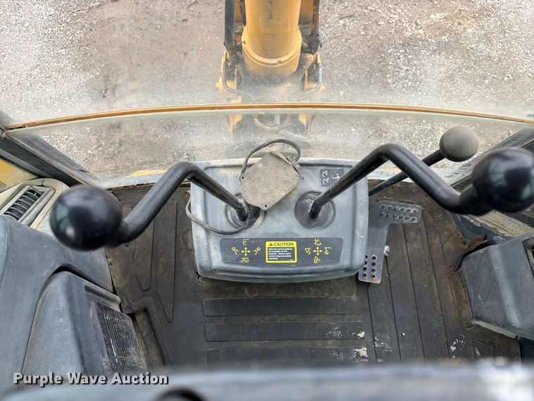 image for item FK3549 2002 John Deere 410G backhoe