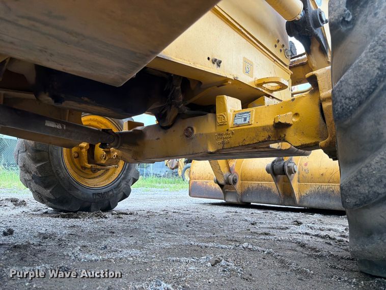 image for item FK3549 2002 John Deere 410G backhoe
