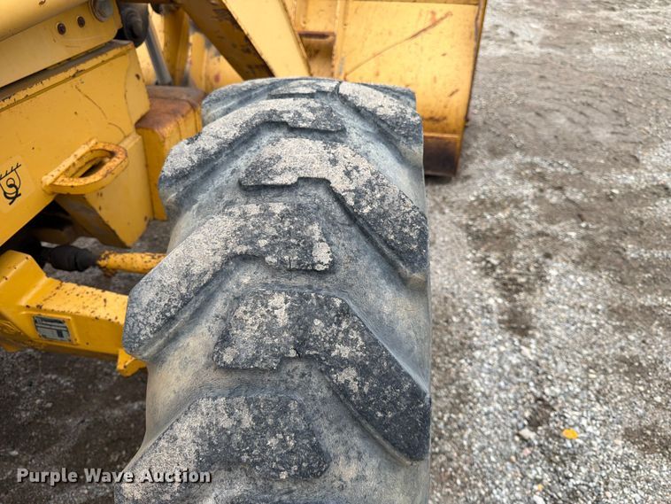 image for item FK3549 2002 John Deere 410G backhoe