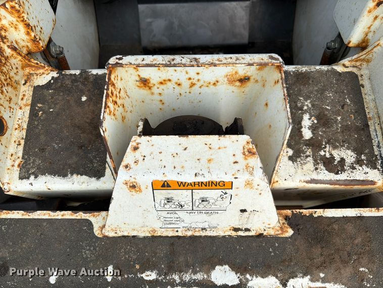 image for item FK3572 2014 Bobcat S70 skid steer loader