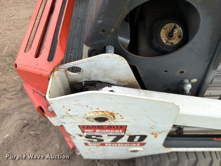 image for item FK3572 2014 Bobcat S70 skid steer loader