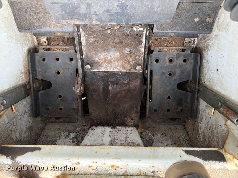 image for item FK3572 2014 Bobcat S70 skid steer loader
