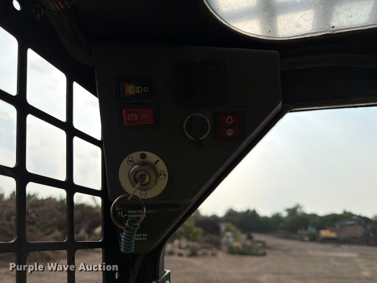 image for item FK3572 2014 Bobcat S70 skid steer loader