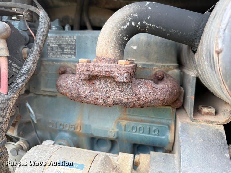 image for item FK3572 2014 Bobcat S70 skid steer loader