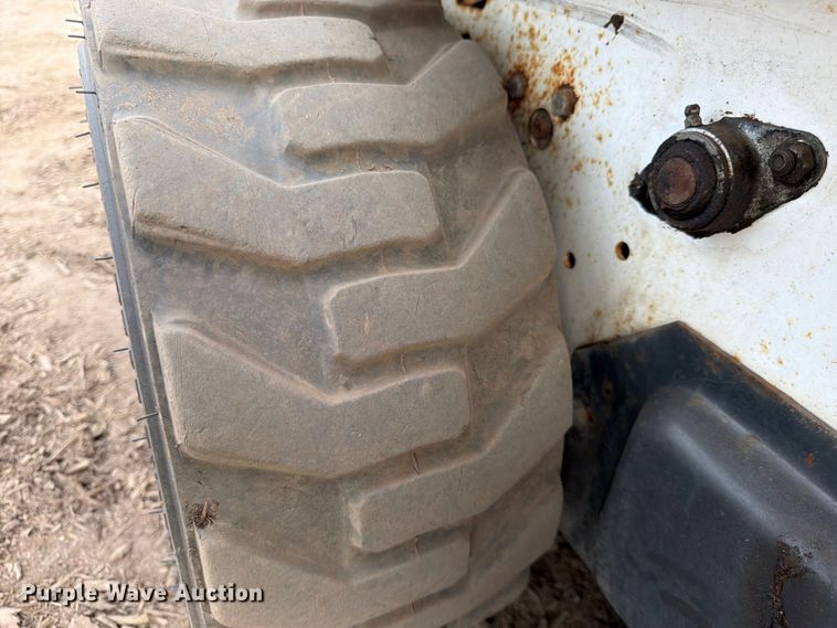 image for item FK3572 2014 Bobcat S70 skid steer loader