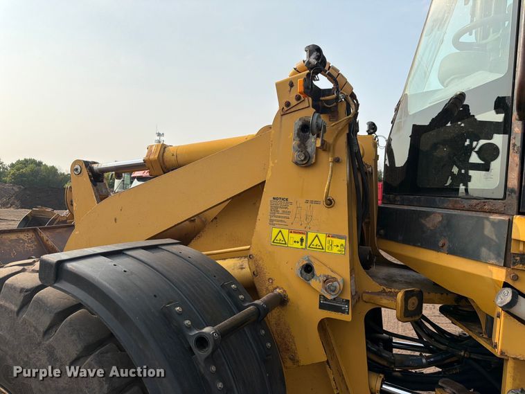 image for item FK3573 2005 Caterpillar 938G wheel loader