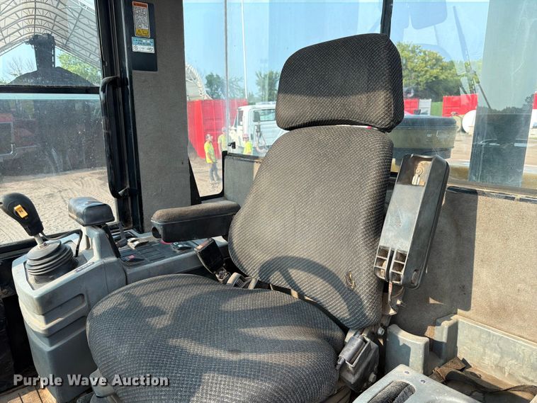 image for item FK3573 2005 Caterpillar 938G wheel loader