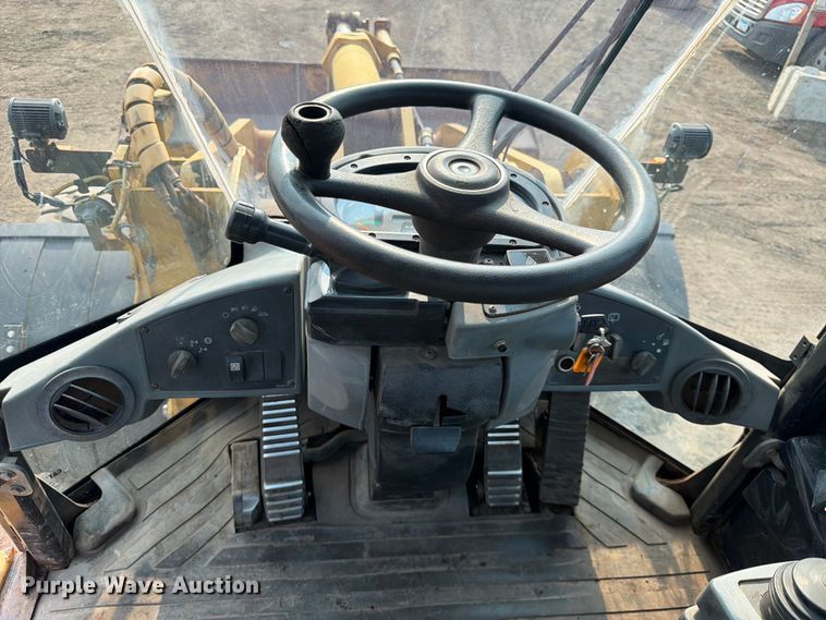 image for item FK3573 2005 Caterpillar 938G wheel loader