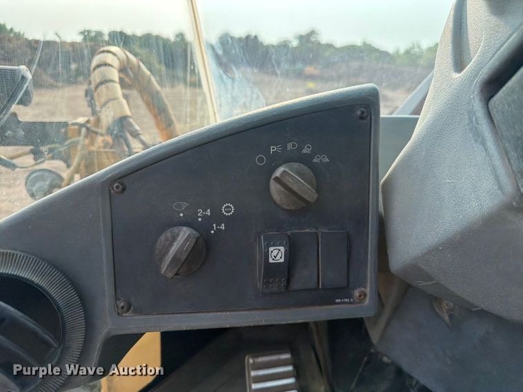 image for item FK3573 2005 Caterpillar 938G wheel loader
