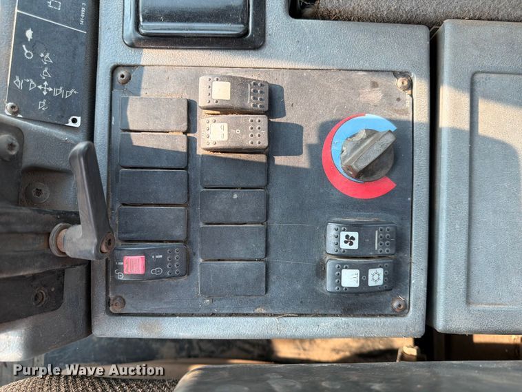 image for item FK3573 2005 Caterpillar 938G wheel loader