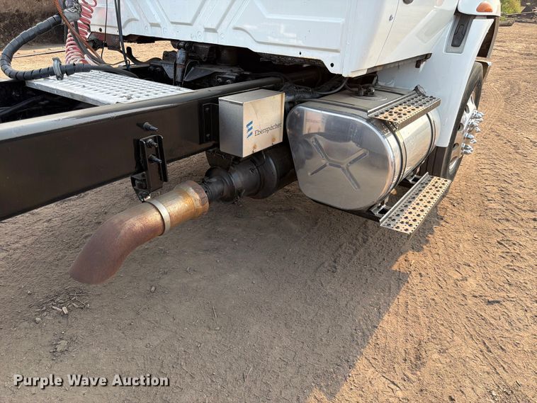 image for item FK3574 2013 International MA035 semi truck