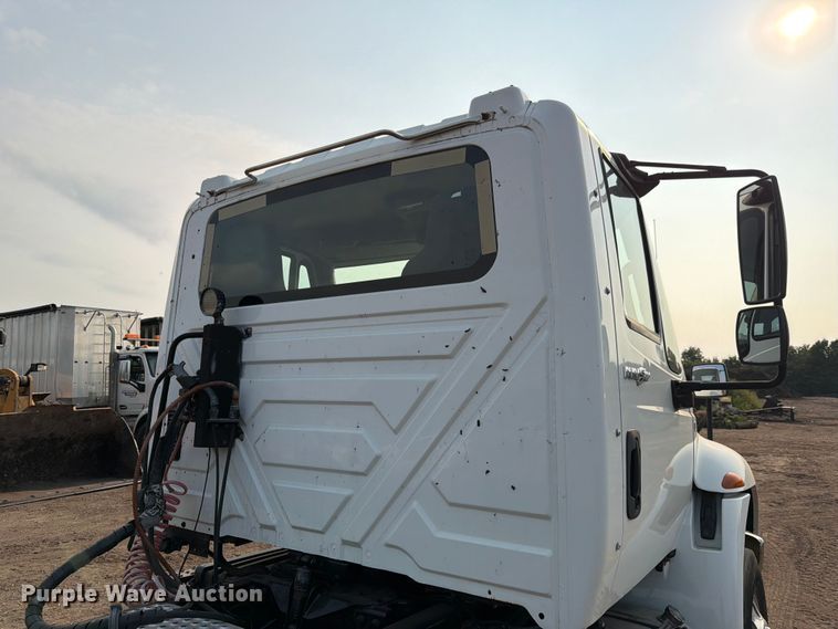 image for item FK3574 2013 International MA035 semi truck