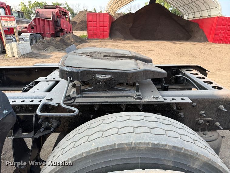 image for item FK3574 2013 International MA035 semi truck