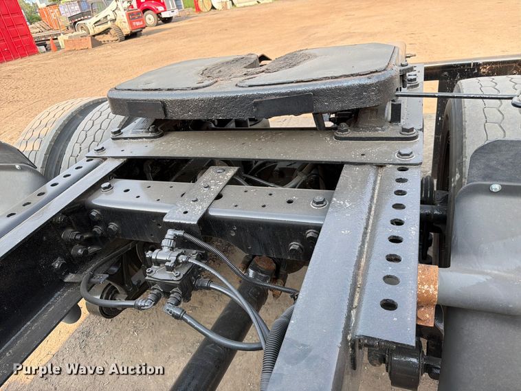 image for item FK3574 2013 International MA035 semi truck