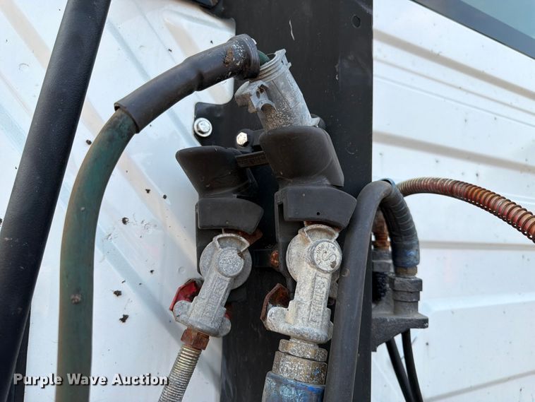 image for item FK3574 2013 International MA035 semi truck