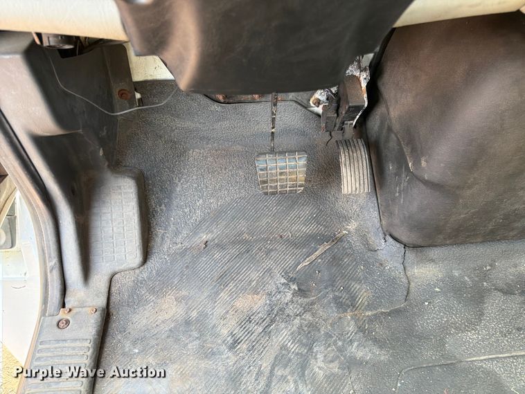 image for item FK3574 2013 International MA035 semi truck