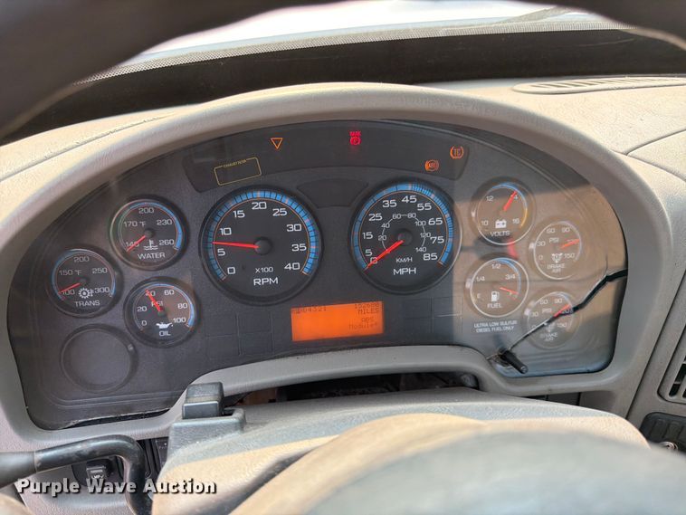 image for item FK3574 2013 International MA035 semi truck