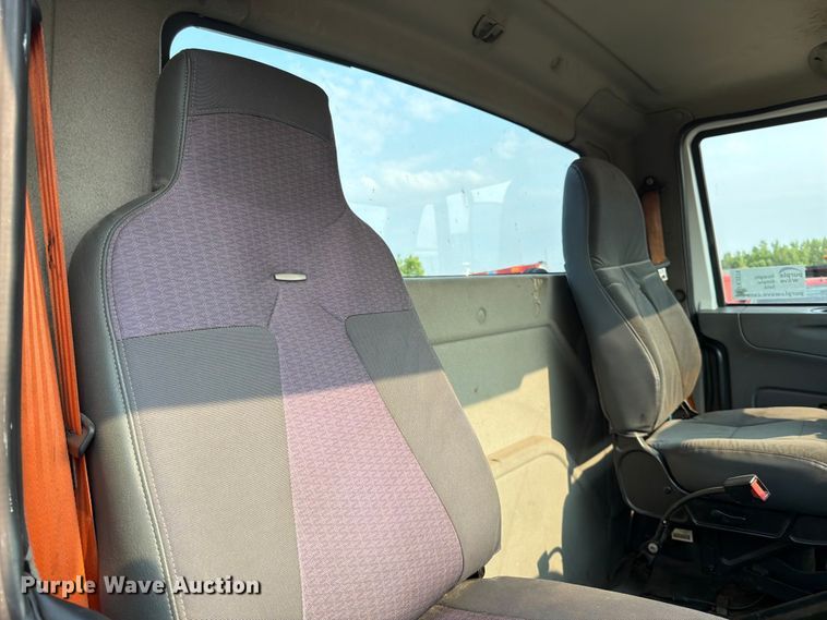 image for item FK3574 2013 International MA035 semi truck